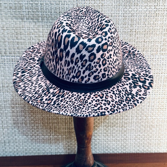 🌟2xHP🌟NWOT Animal Print Flannel Adjustable Wide Brim Fedora - Picture 6 of 12